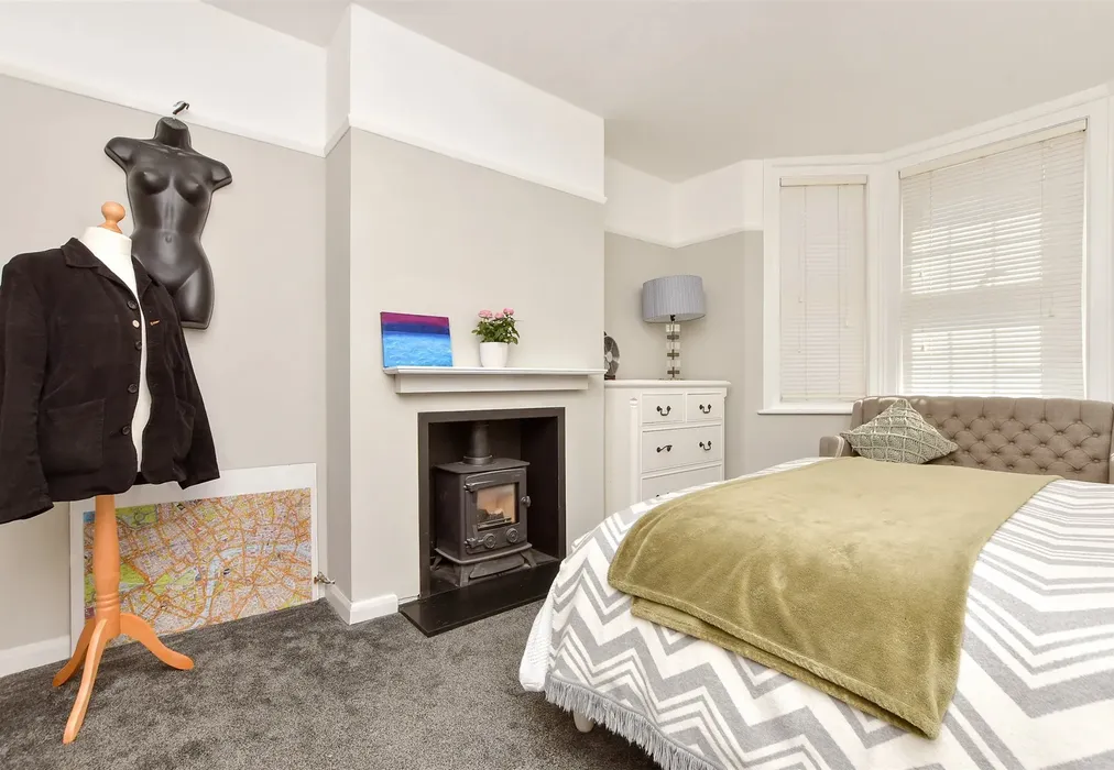 Bedroom 3 - Pegwell Avenue, Ramsgate, Kent - Wards of Kent