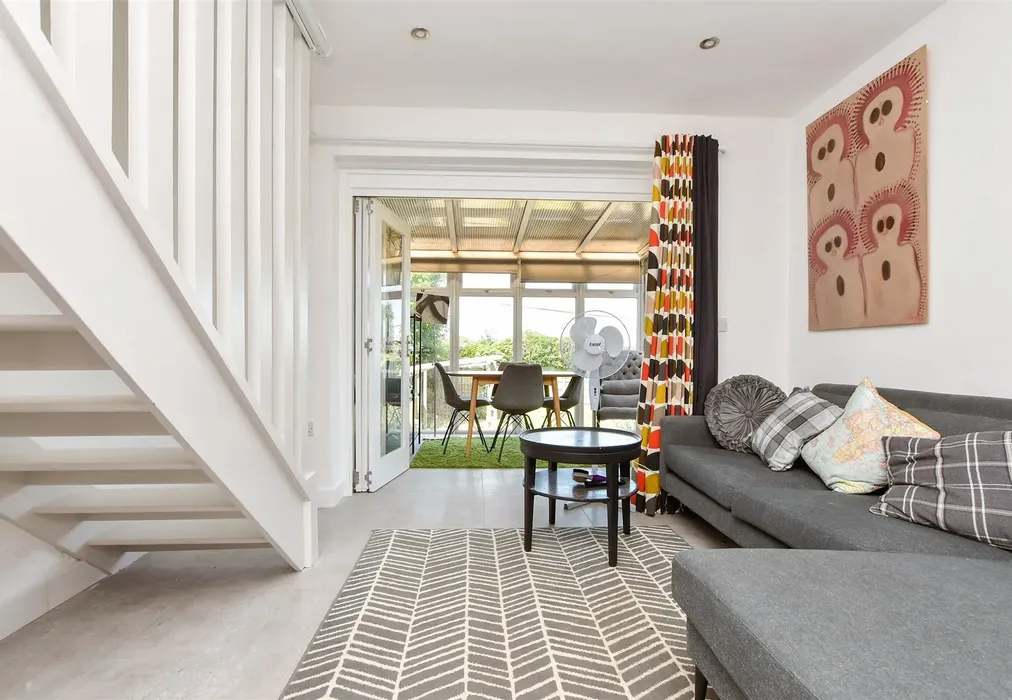Kitchen/Lounge - Pegwell Avenue, Ramsgate, Kent - Wards of Kent