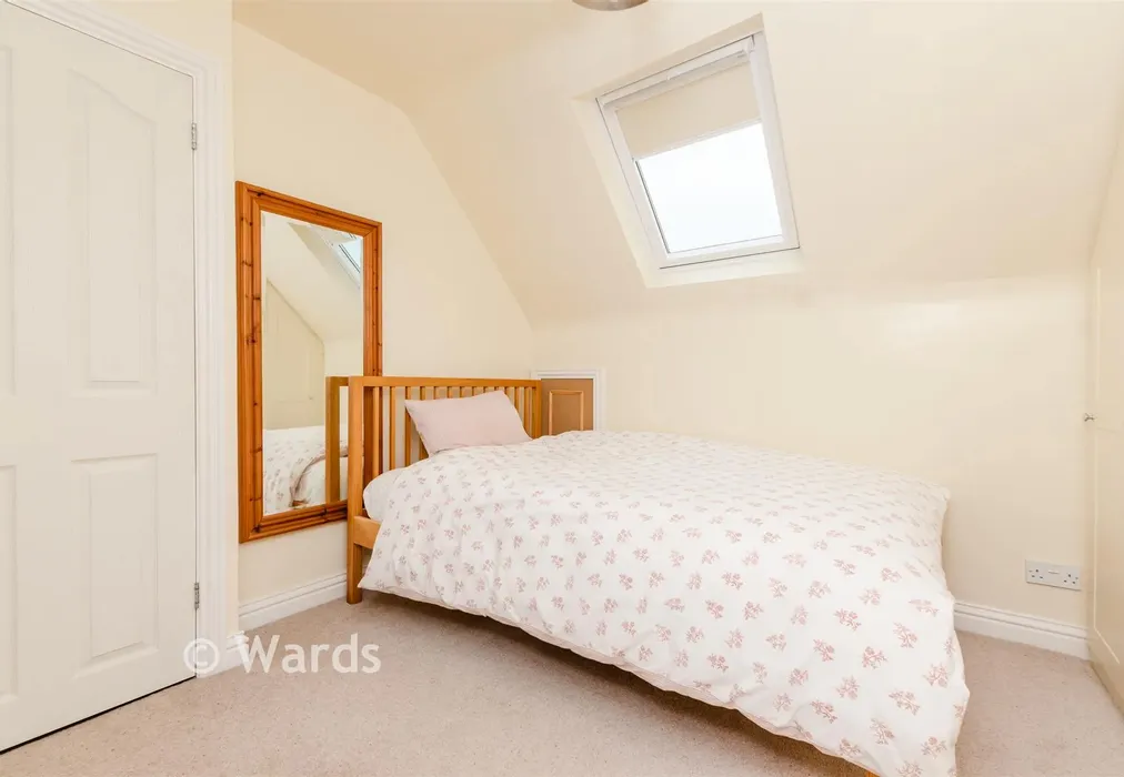 Bedroom 2 - Fairview Road, Istead Rise, Kent - Wards of Kent