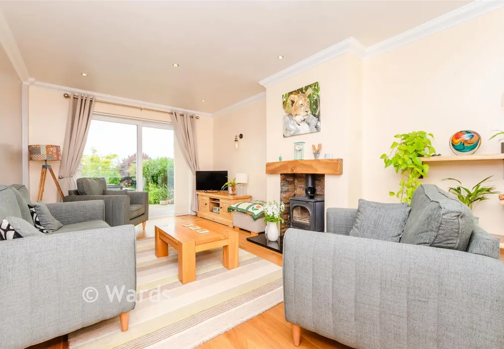 Lounge - Fairview Road, Istead Rise, Kent - Wards of Kent