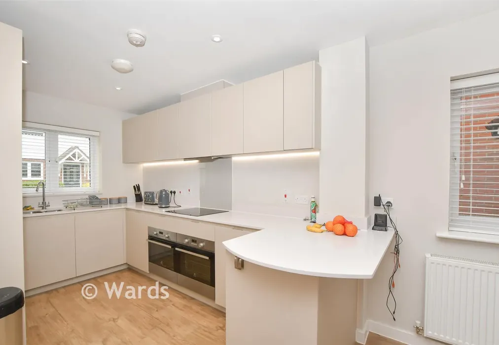 Kitchen - Hop Pocket Way, Headcorn, Kent - Wards of Kent