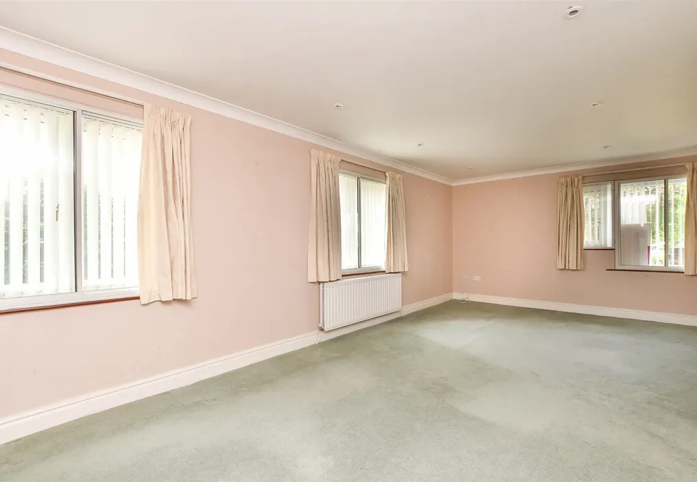 Living Room - Redvers Road, Warlingham, Surrey - Wards of Kent