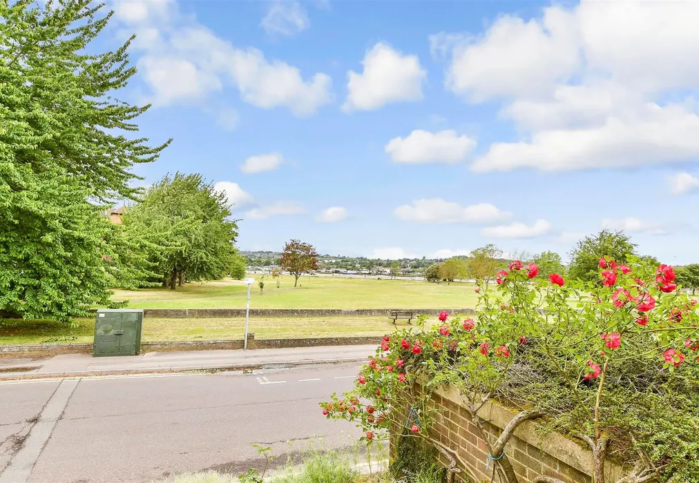 Views To Front - The Esplanade, Rochester, Kent - Wards of Kent