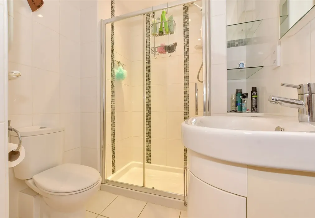 Shower Room - Victoria Avenue, Shanklin, Isle of Wight - Wards of Kent