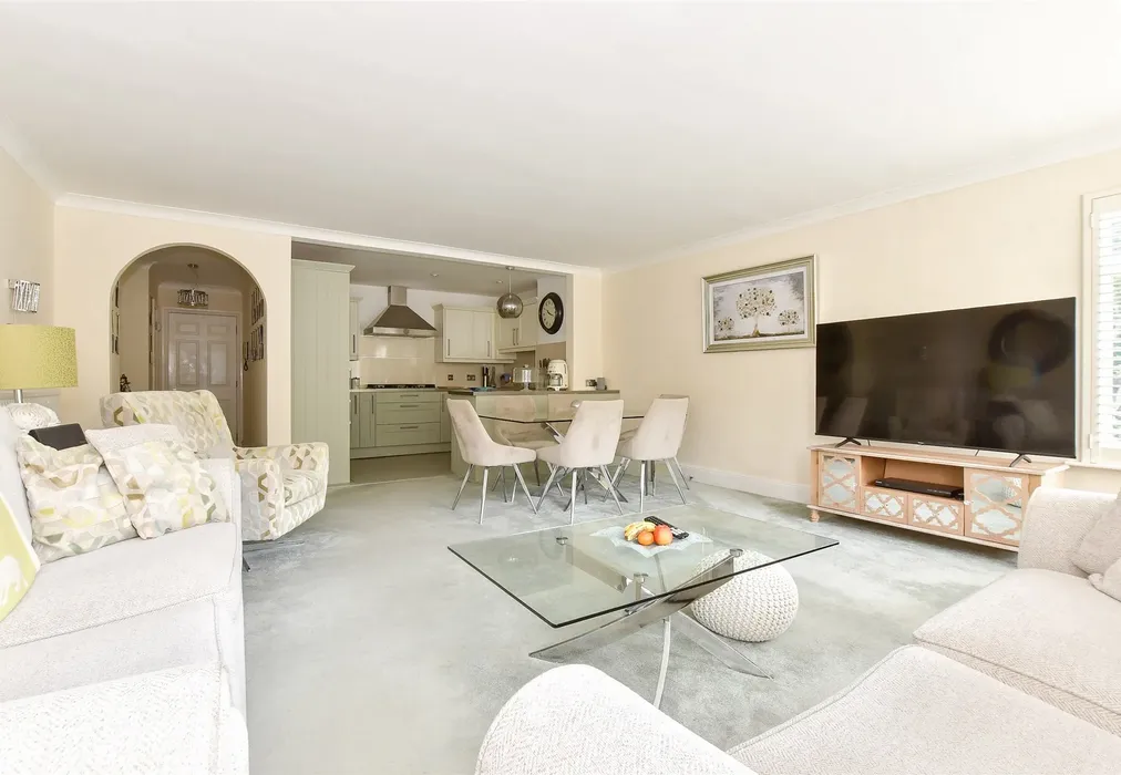 Lounge/Dining Area - Victoria Avenue, Shanklin, Isle of Wight - Wards of Kent