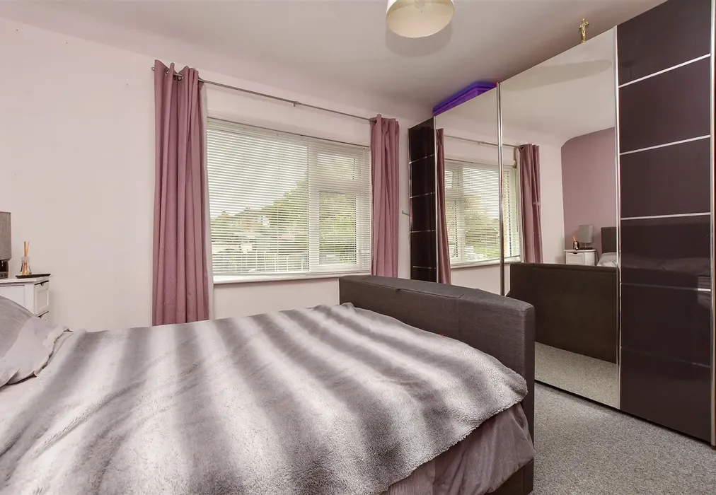 Bedroom 1 - Selborne Road, Margate, Kent - Wards of Kent