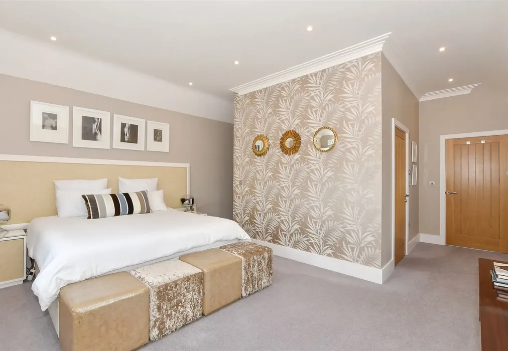 Main Bedroom  - The Street, Bossingham, Canterbury, Kent - Wards of Kent