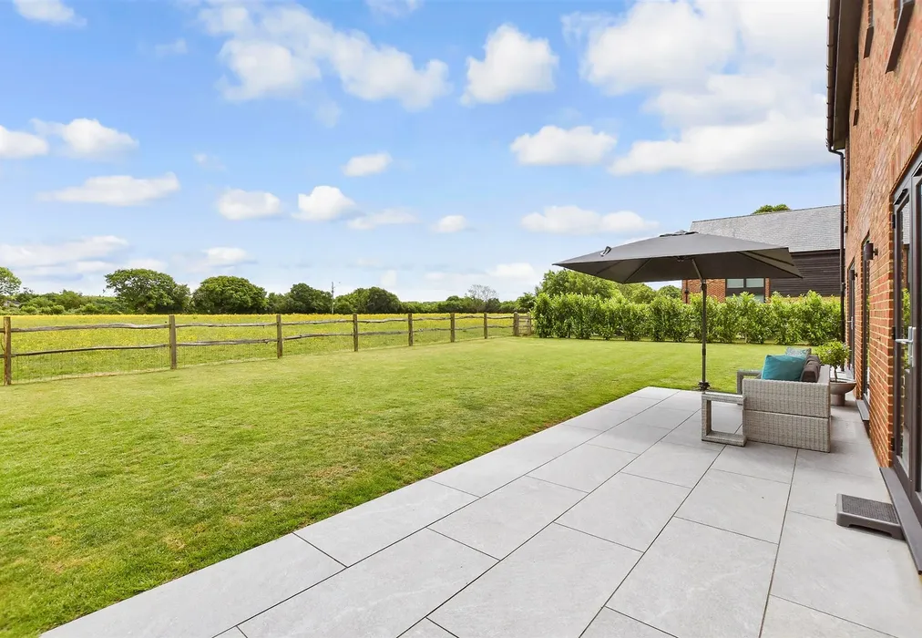 Rear Garden - The Street, Bossingham, Canterbury, Kent - Wards of Kent