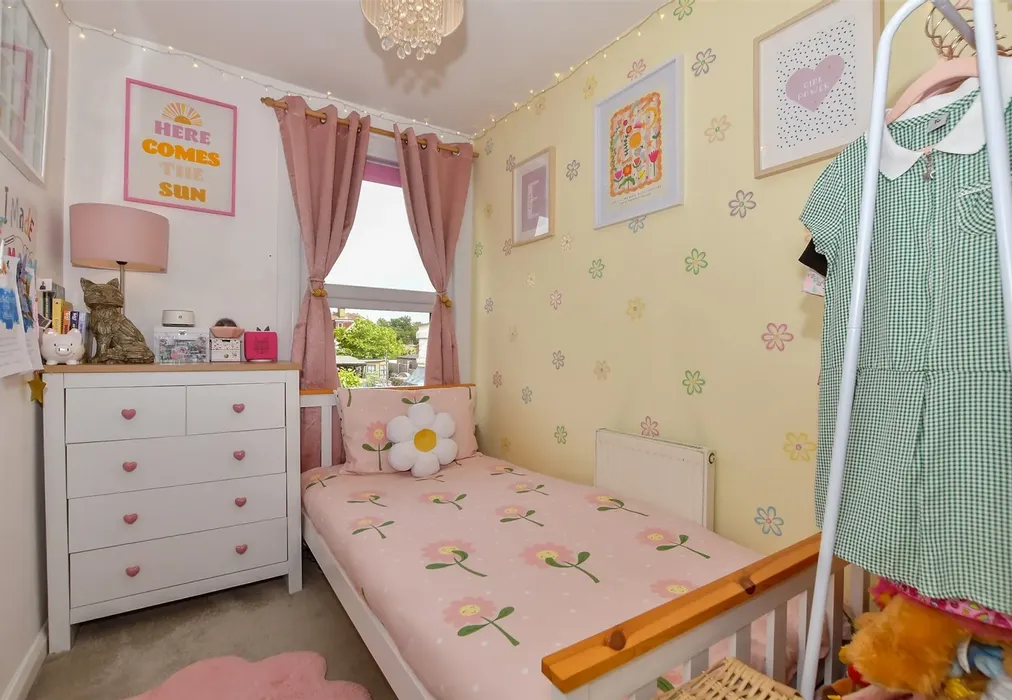 Bedroom 2 - Bell Lane, Ditton, Aylesford, Kent - Wards of Kent