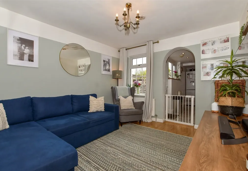 Lounge - Bell Lane, Ditton, Aylesford, Kent - Wards of Kent