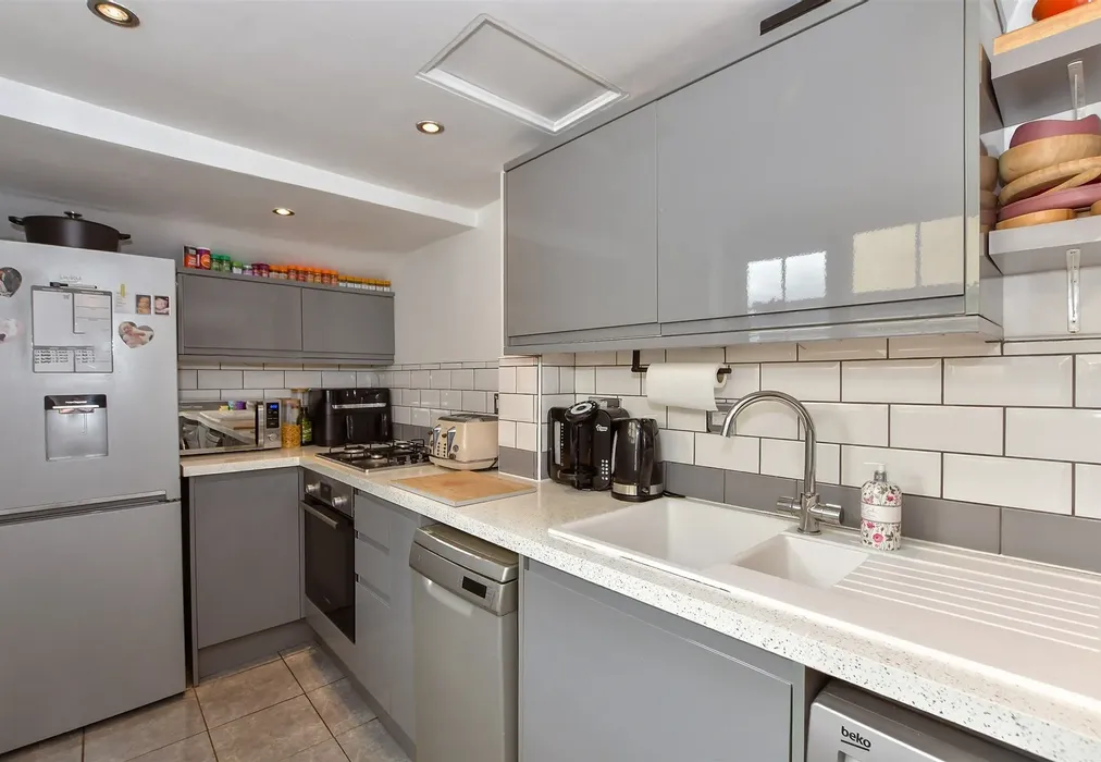 Kitchen - Bell Lane, Ditton, Aylesford, Kent - Wards of Kent