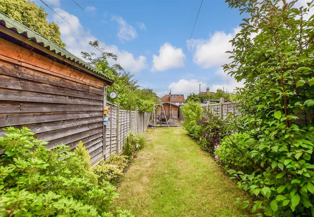 Rear Garden - Bell Lane, Ditton, Aylesford, Kent - Wards of Kent