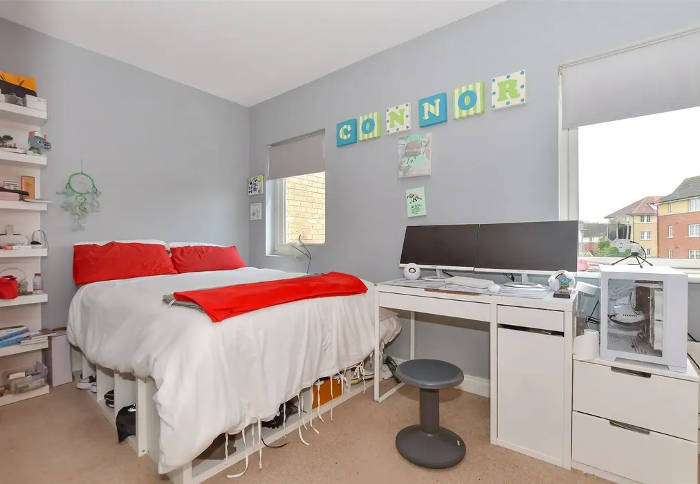 Bedroom 3 - Churchill Avenue, Basildon, Essex - Wards of Kent