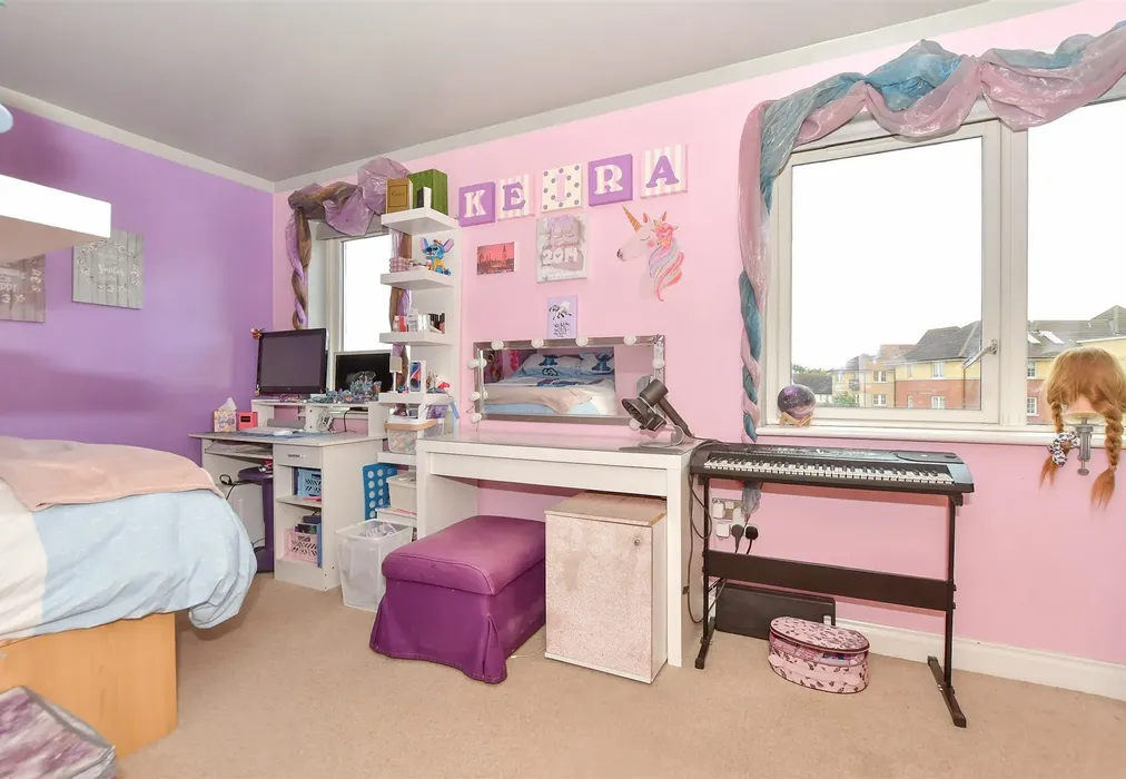 Bedroom 2 - Churchill Avenue, Basildon, Essex - Wards of Kent