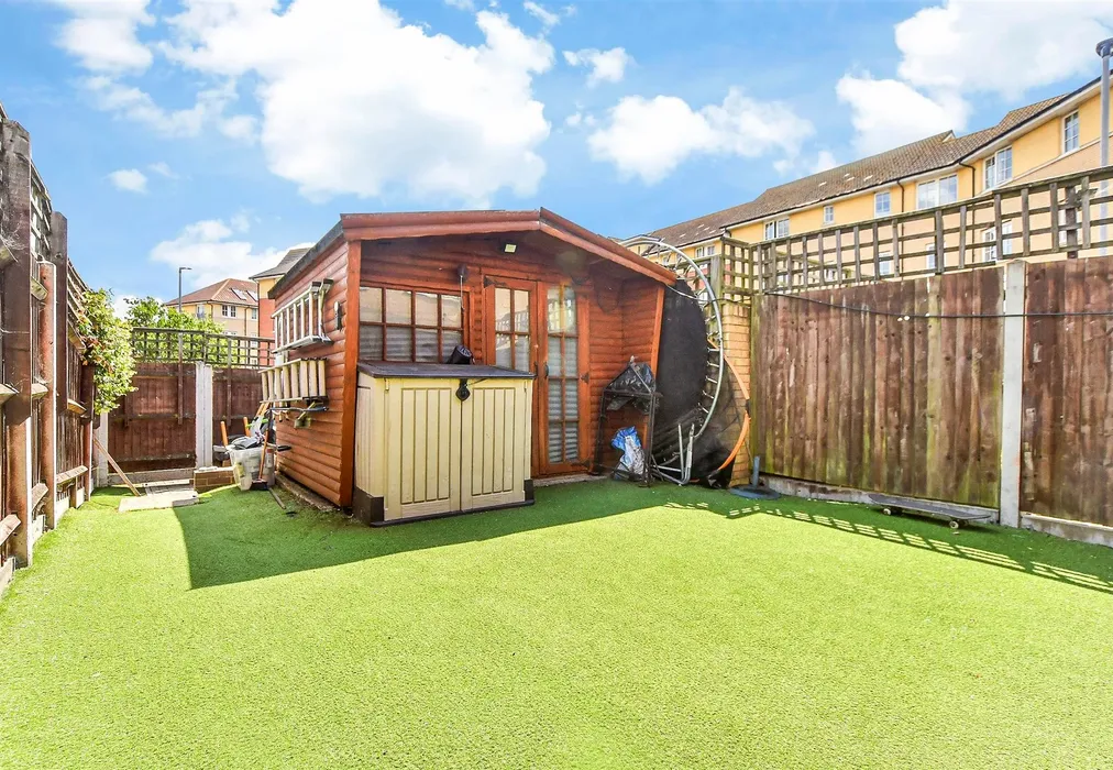 Rear Garden - Churchill Avenue, Basildon, Essex - Wards of Kent