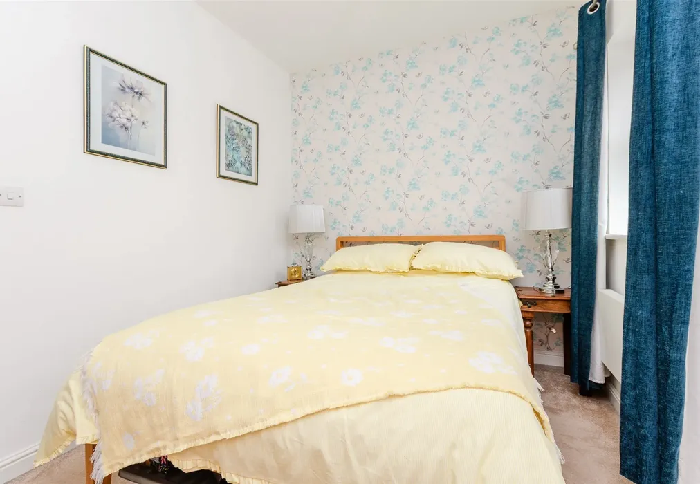 Bedroom 3 - Eleanor Walk, Greenhithe, Kent - Wards of Kent