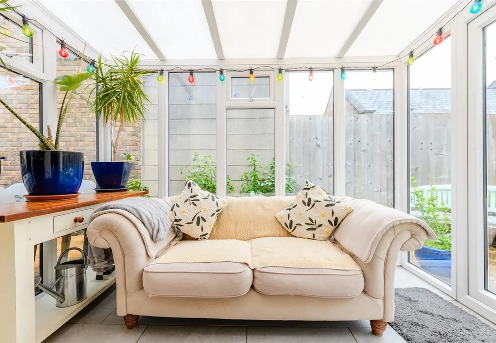 Conservatory - Eleanor Walk, Greenhithe, Kent - Wards of Kent