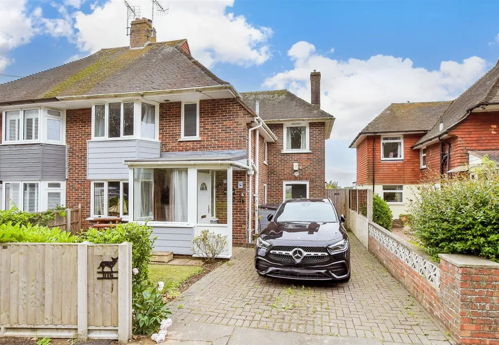 Front - Ford Road, Arundel, West Sussex - Wards of Kent