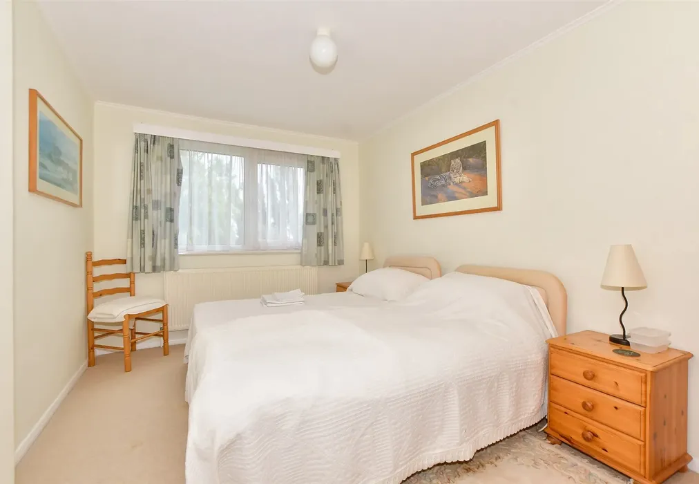Bedroom 3 - Kingfisher Avenue, Hythe, Kent - Wards of Kent