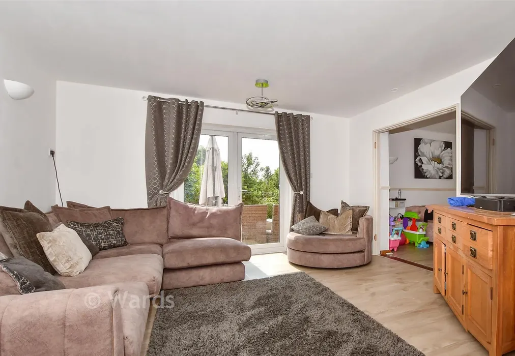 Lounge - Homewood Road, Tenterden, Kent - Wards of Kent