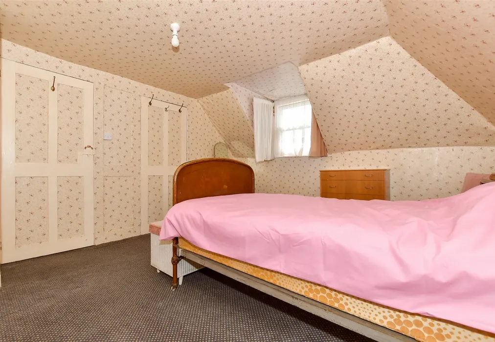 Bedroom 2 - College Road, Deal, Kent - Wards of Kent