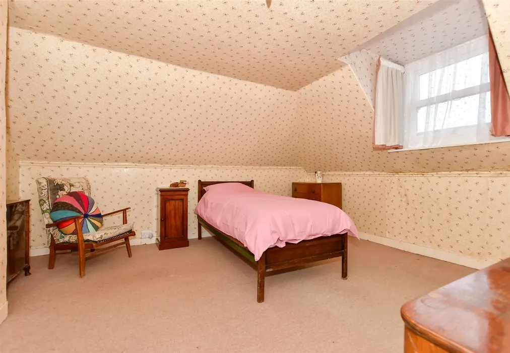 Bedroom 3 - College Road, Deal, Kent - Wards of Kent