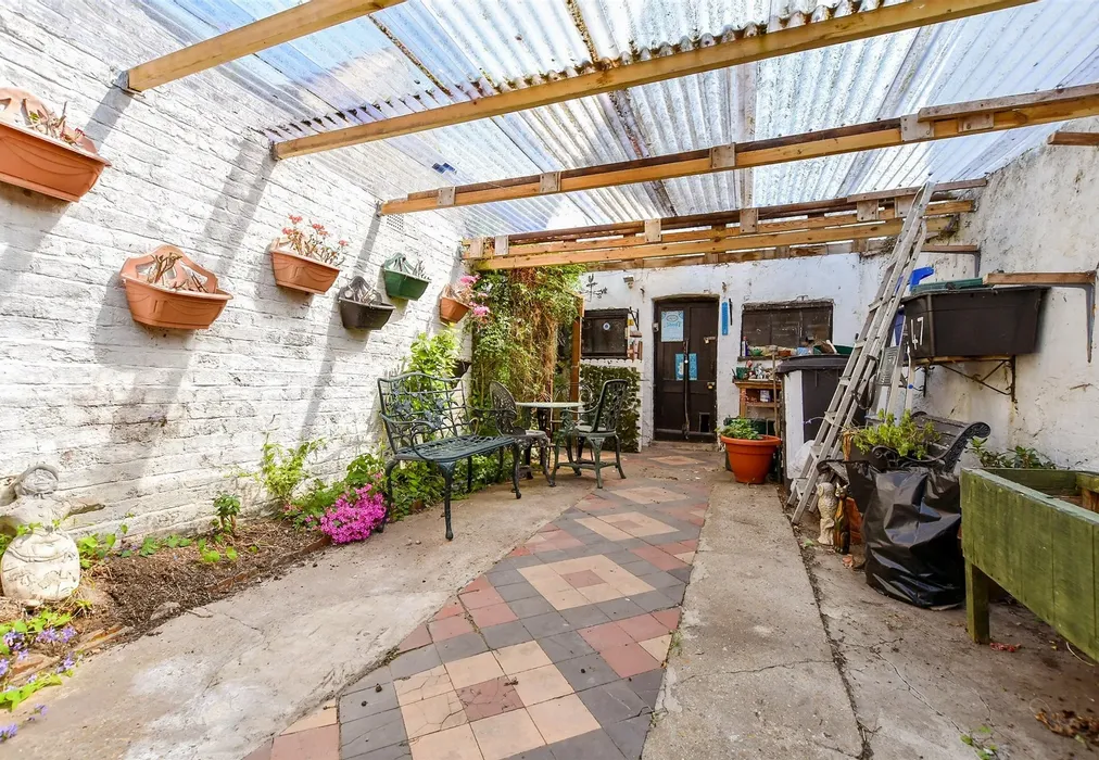 Driveway/Parking - College Road, Deal, Kent - Wards of Kent