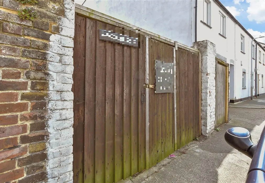 Driveway/Parking - College Road, Deal, Kent - Wards of Kent