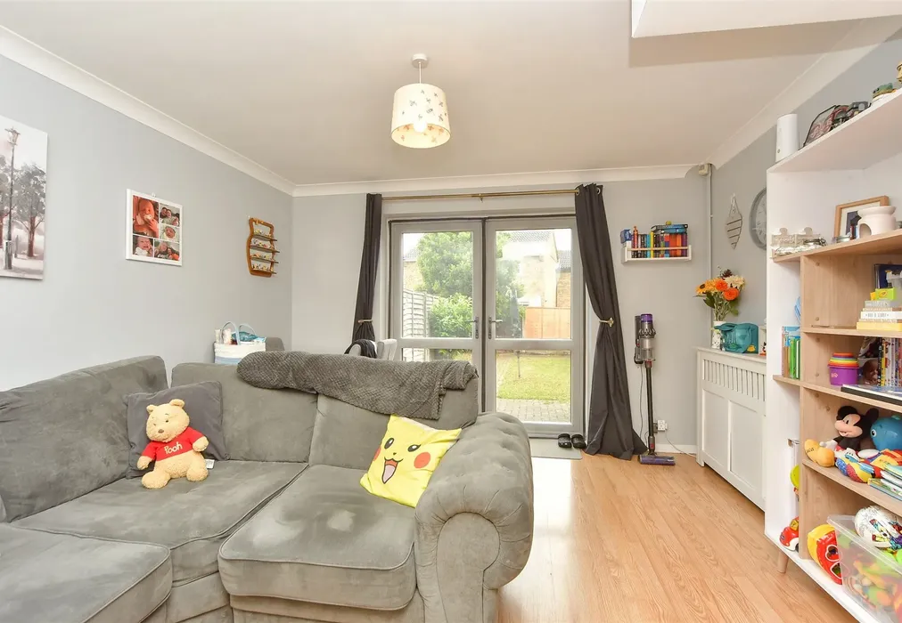 Lounge/Diner - Merleburgh Drive, Kemsley, Sittingbourne, Kent - Wards of Kent