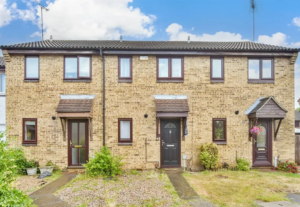 Front (Web) - Merleburgh Drive, Kemsley, Sittingbourne, Kent - Wards of Kent