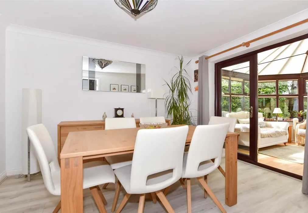 Dining Room - Swadelands Close, Lenham, Maidstone, Kent - Wards of Kent