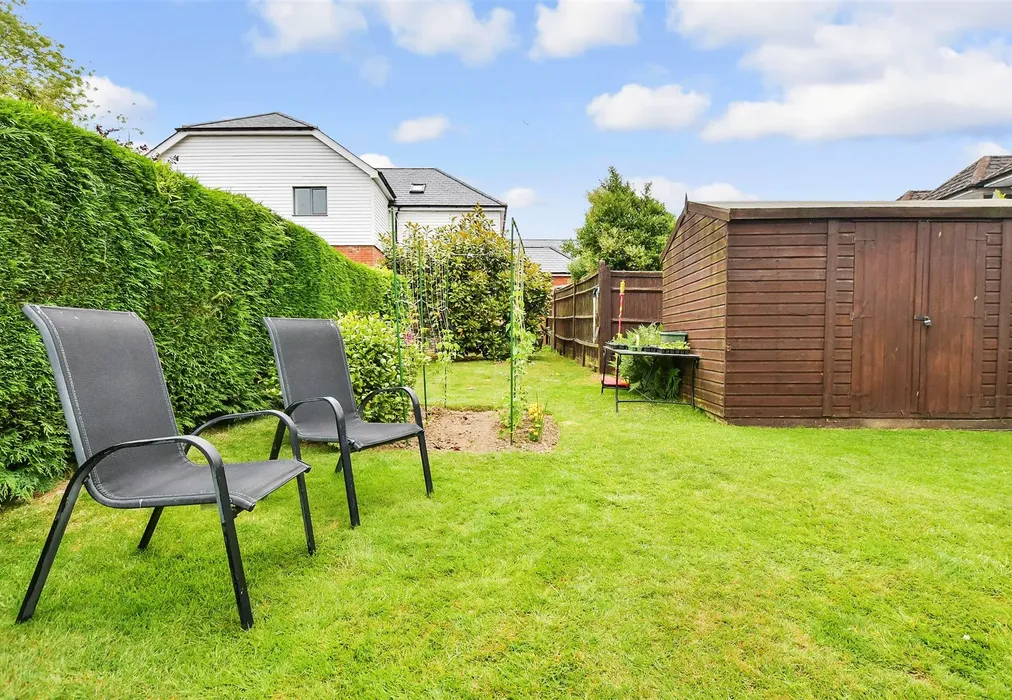 Rear Garden - Beachy Path, Tenterden, Kent - Wards of Kent