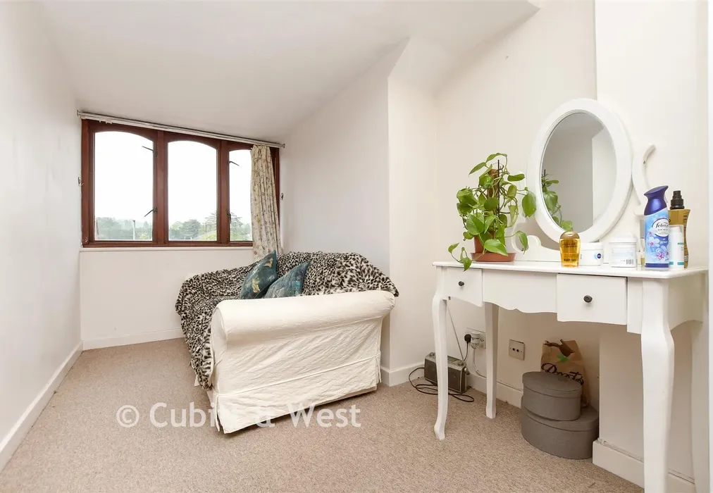 Lounge/Dining/Study Area - Holmesdale Road, Reigate, Surrey - Wards of Kent