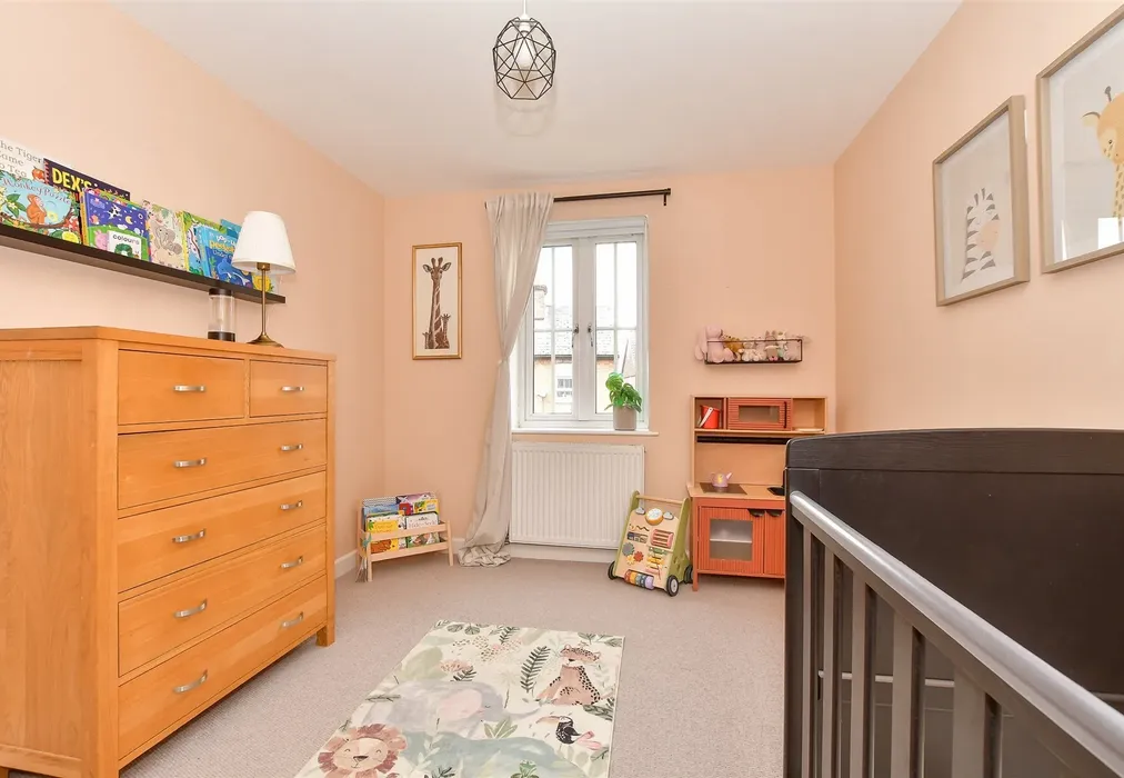 Bedroom 2 - Shipbourne Road, Tonbridge, Kent - Wards of Kent