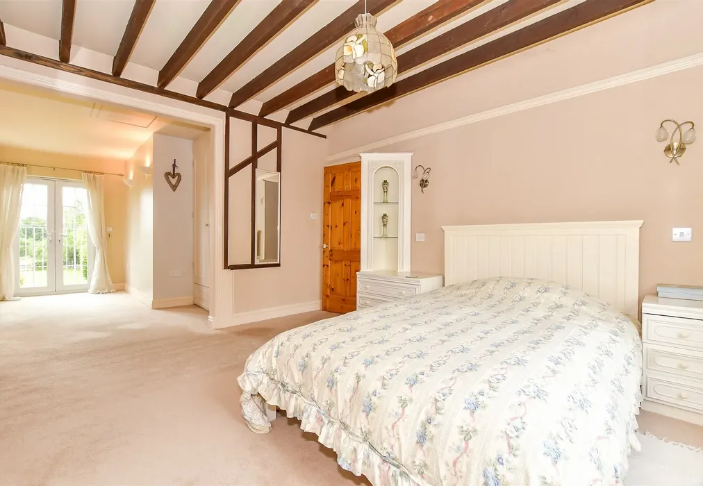 Bedroom 1 - Ashford Road, High Halden, Ashford, Kent - Wards of Kent