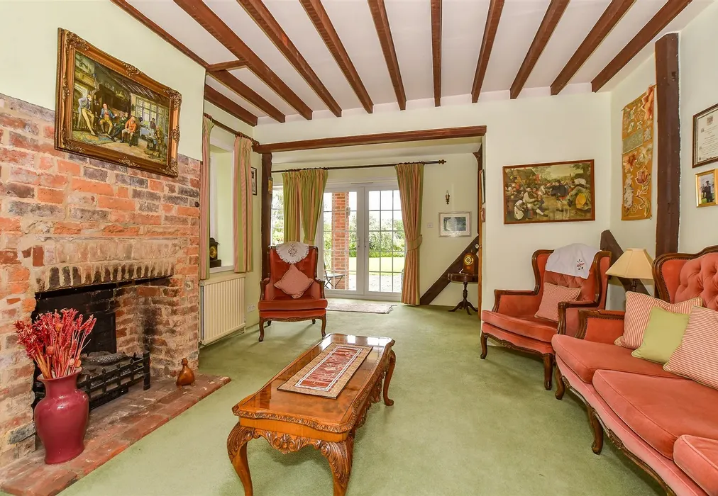 Lounge - Ashford Road, High Halden, Ashford, Kent - Wards of Kent