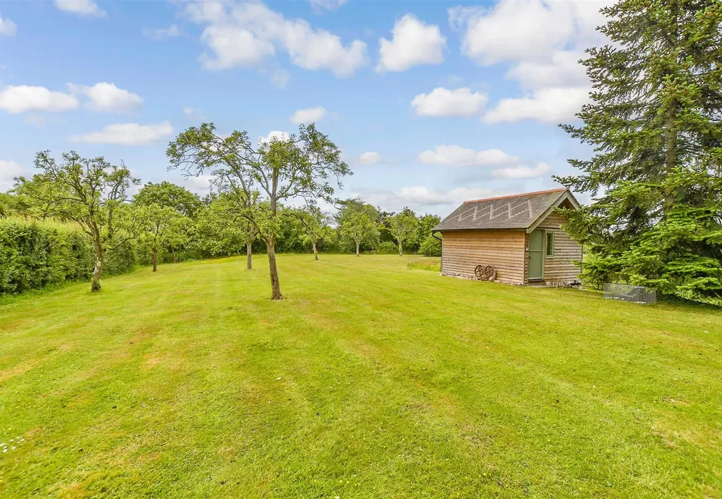Rear Garden - Ashford Road, High Halden, Ashford, Kent - Wards of Kent