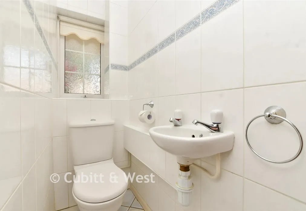 Internal Feature - Overton Road, Sutton, Surrey - Wards of Kent