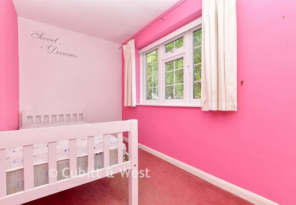 Internal Feature - Overton Road, Sutton, Surrey - Wards of Kent