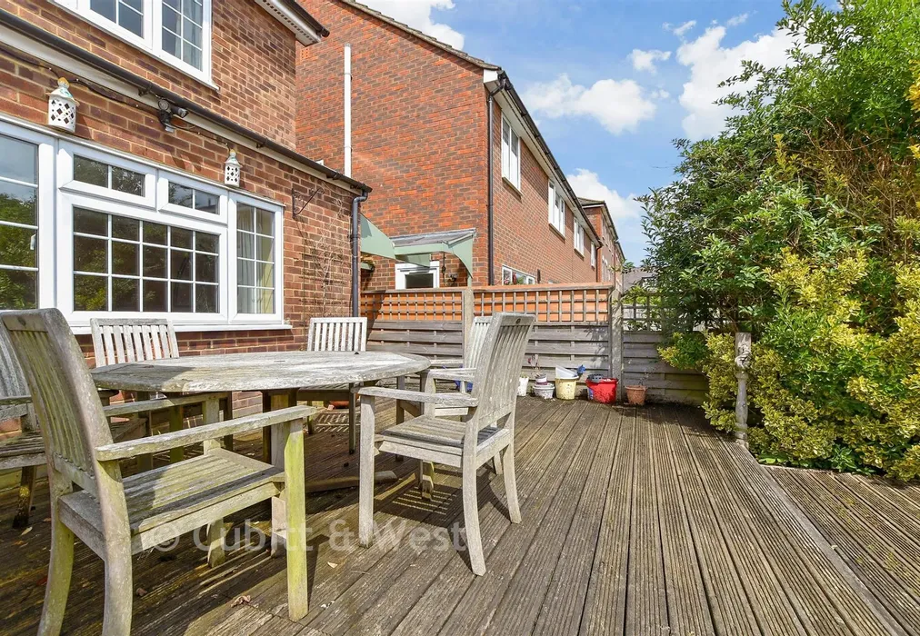 Patio / Decking - Overton Road, Sutton, Surrey - Wards of Kent