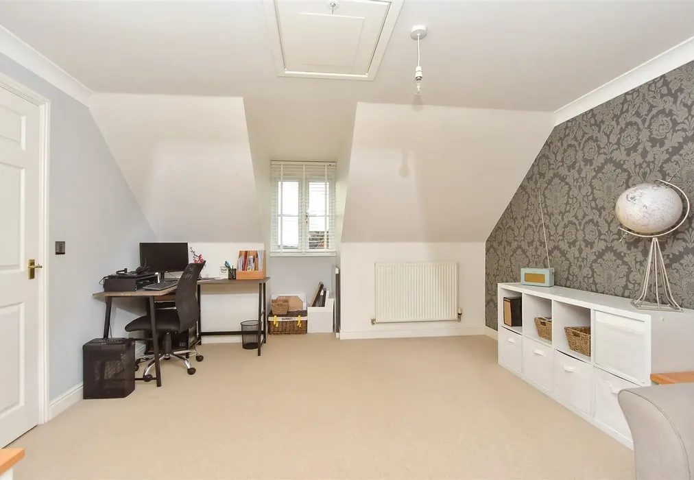 Bedroom 4 - Rooks View, Bobbing, Sittingbourne, Kent - Wards of Kent
