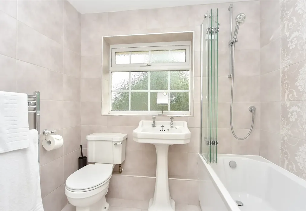 Bathroom - Nightingale Close, Rainham, Gillingham, Kent - Wards of Kent