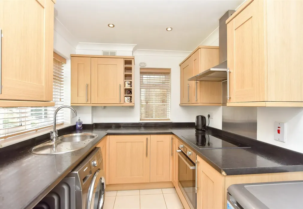 Kitchen - Nightingale Close, Rainham, Gillingham, Kent - Wards of Kent