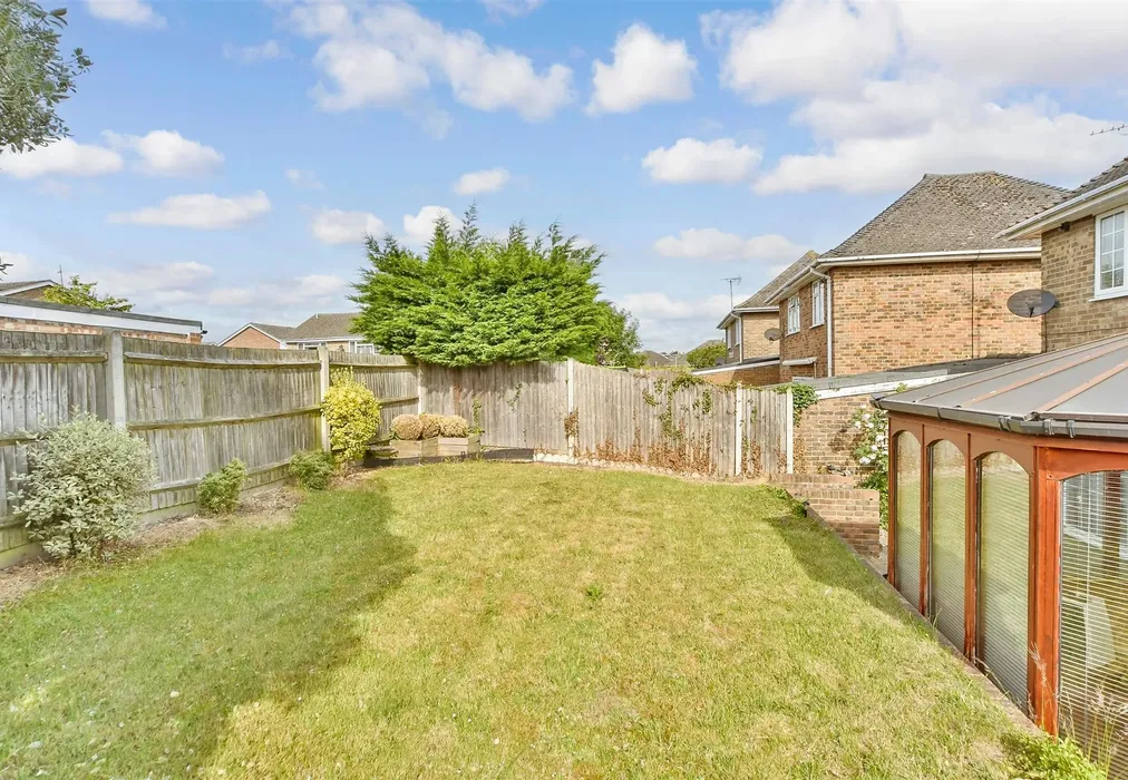 Rear Garden - Nightingale Close, Rainham, Gillingham, Kent - Wards of Kent