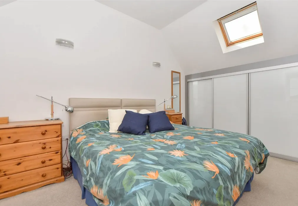 Bedroom 1 - Blaker Close, Folkestone, Kent - Wards of Kent