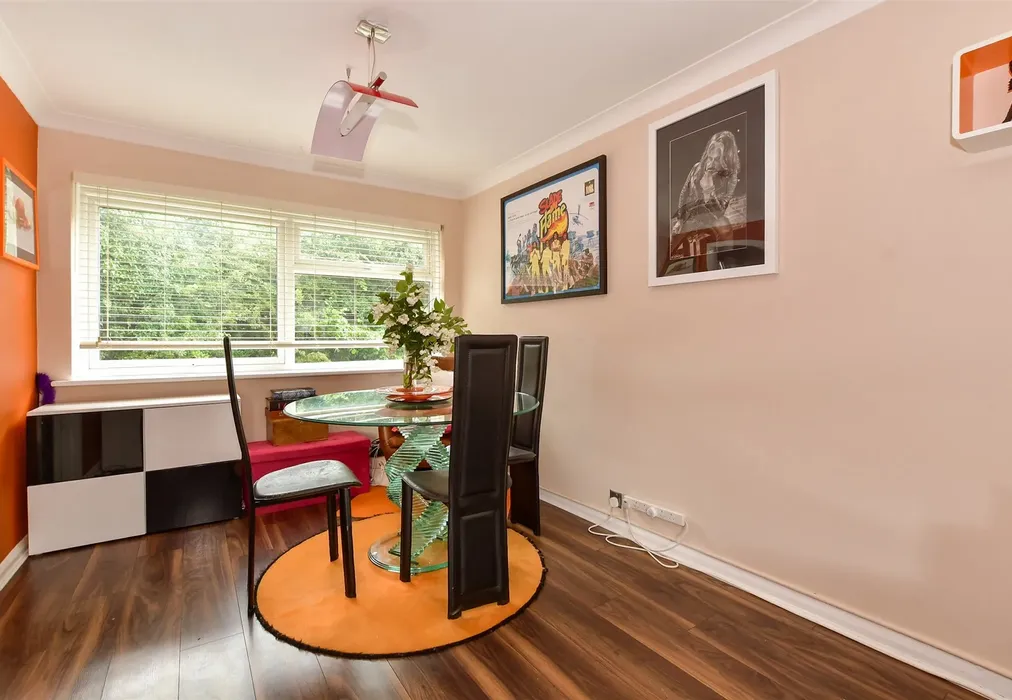 Lounge/Dining Room - York Close, Horsham, West Sussex - Wards of Kent