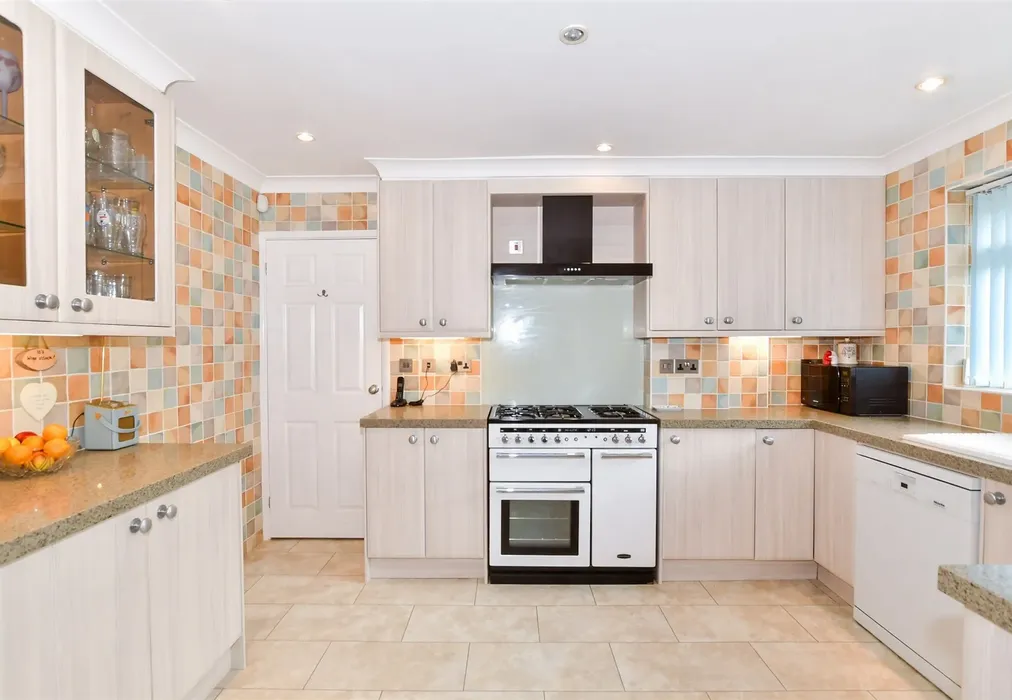 Kitchen - The Rocks Road, East Malling, West Malling, Kent - Wards of Kent