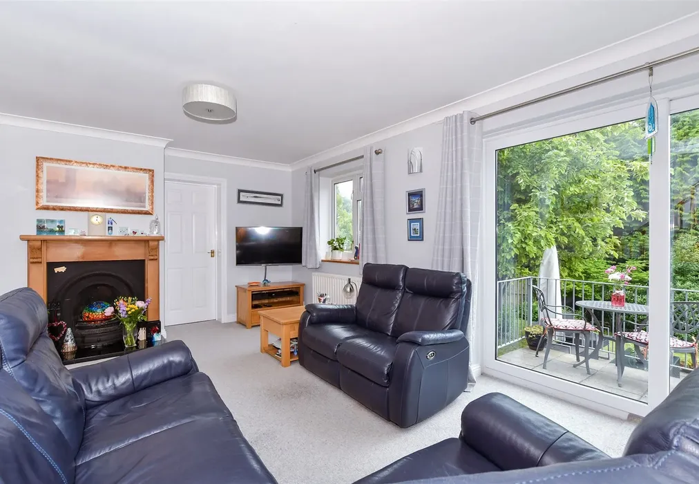 Lounge - The Rocks Road, East Malling, West Malling, Kent - Wards of Kent