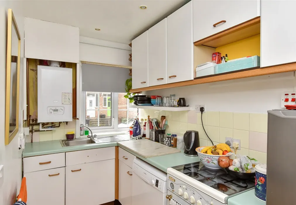 Kitchen - May Road, Brighton, East Sussex - Wards of Kent