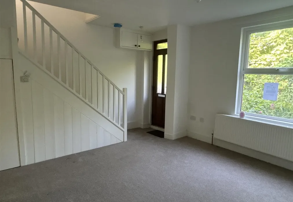 Lounge - Cinder Footpath, Broadstairs, Kent - Wards of Kent
